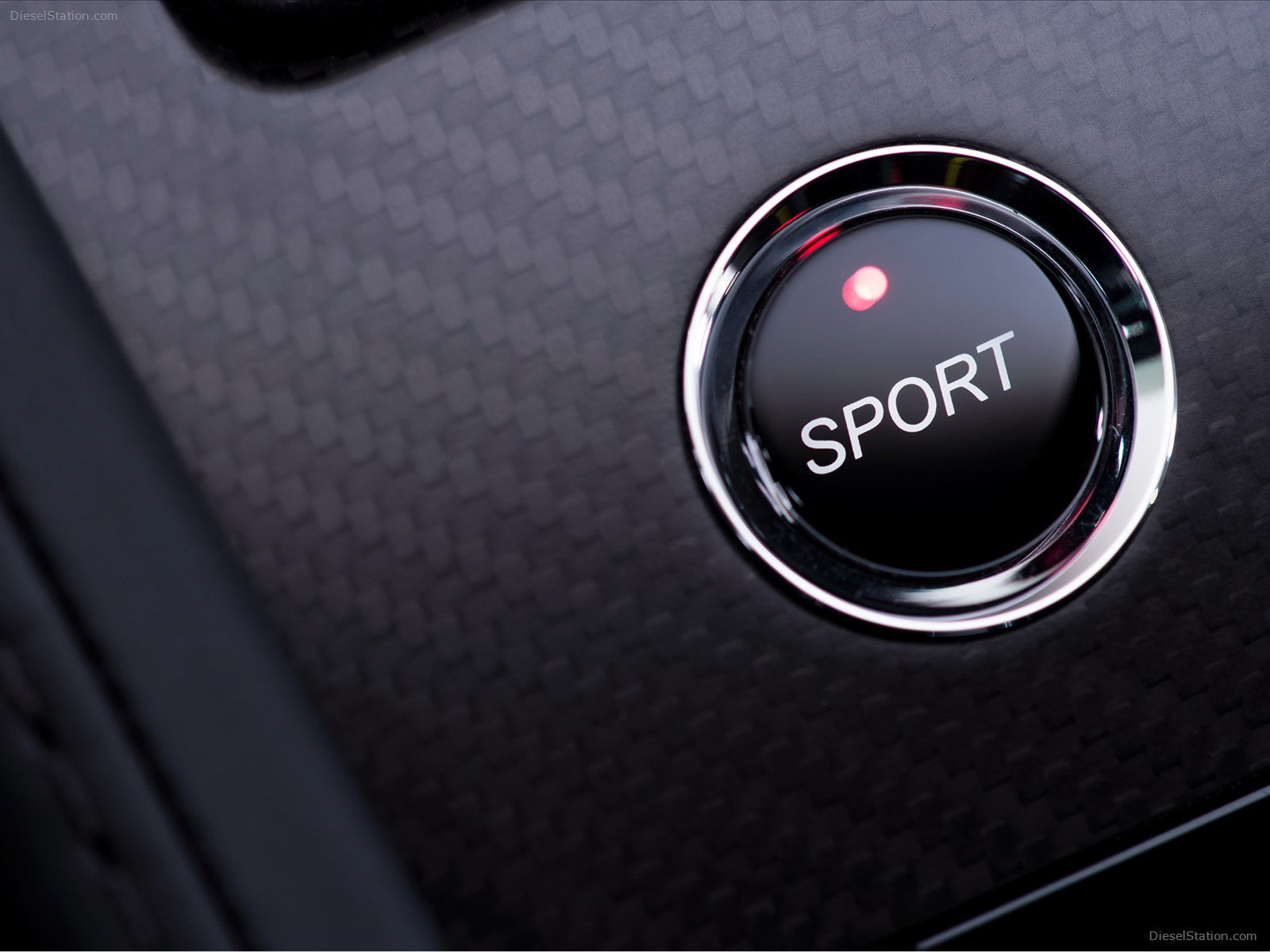 Aston Martin V12 Vantage S 2014